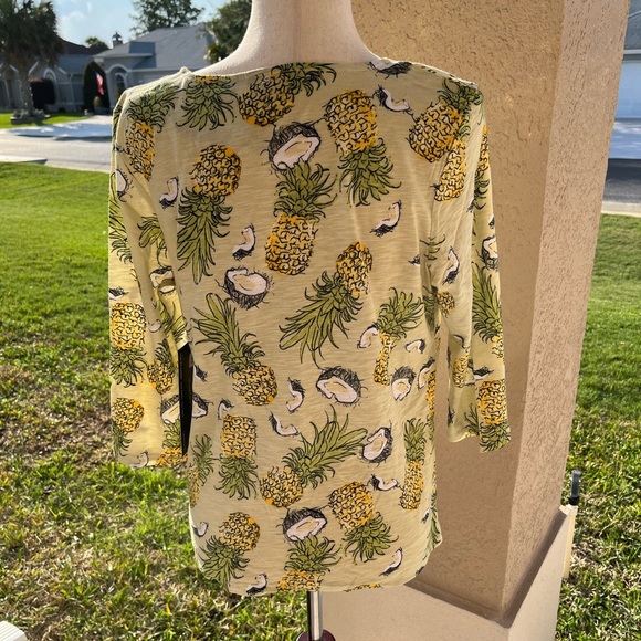 Sequined Pineapple’s & Coconuts Top Twisted at Bottom, NWT - Picture 2 of 8